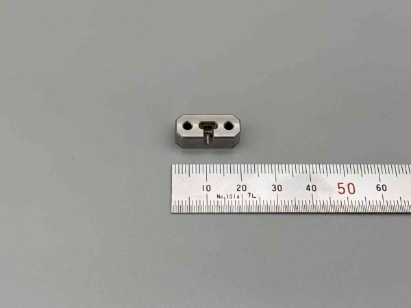 情報通信業界用 検査治具部品（カバー）