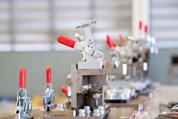 FAプロダクツ_治具の設計・製作例