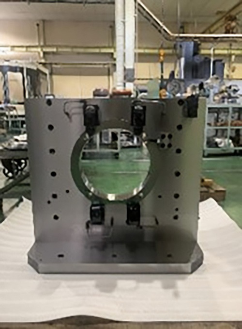 油圧クランプ加工治具