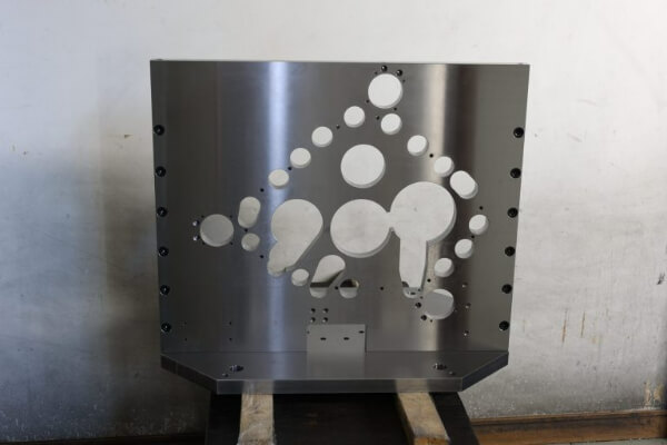 加工治具（マシニング・旋盤・研削・放電対応）